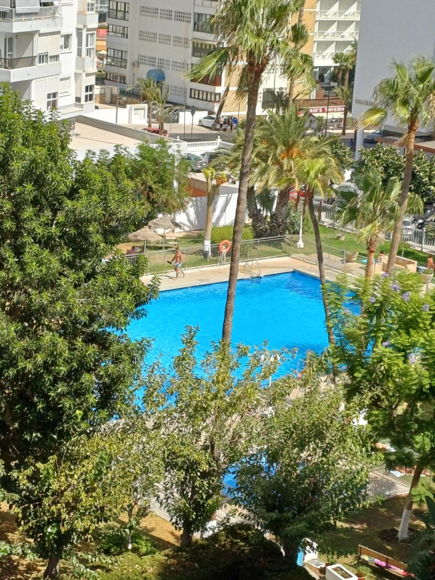 Apartamento Luminoso estudio muy cerca de la playa Benalmádena Exterior foto